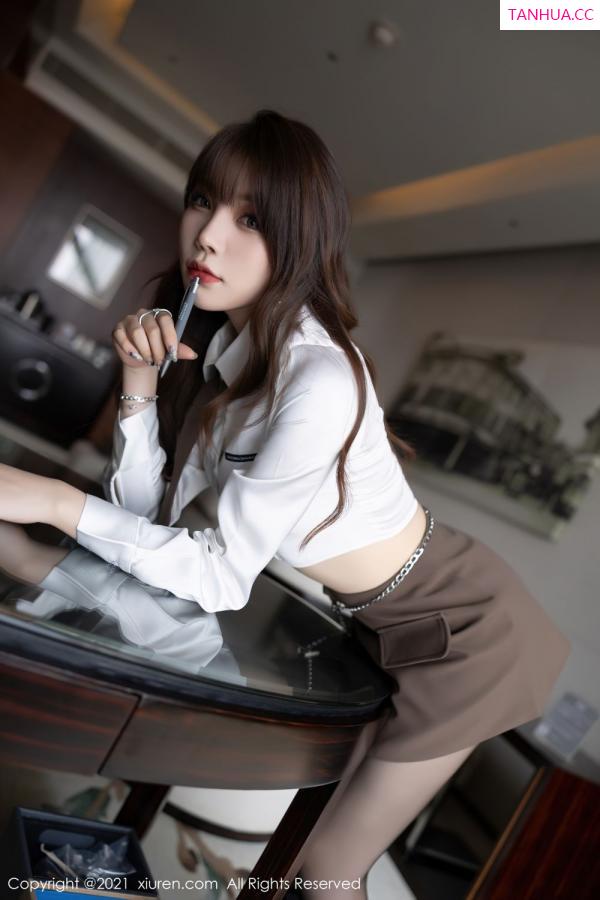 陈芝 芝芝Booty [XiuRen]高清写真图 2021.12.03 No.4299 芝芝Booty第16张图片